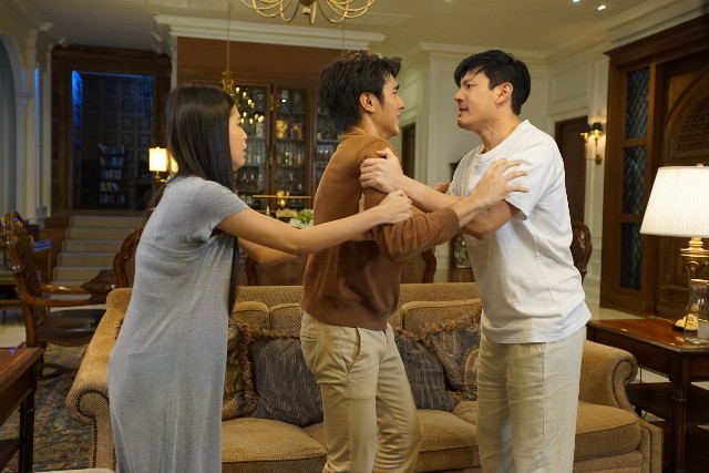 ละคร น้ำผึ้งขม